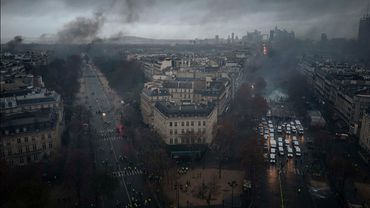 Власти Франции на фоне протестов ввели мораторий на цены на топливо