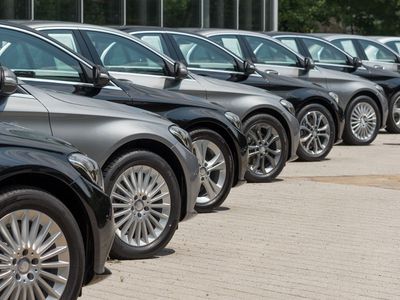 Совет не одобрил вопрос о приобретении или об аренде новых автомобилей (видео) - В Висагинасе