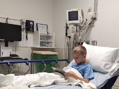 Сегодня, 26 сентября, в США оперируют Пиюса. Поддержим мальчика и его маму! - В Висагинасе