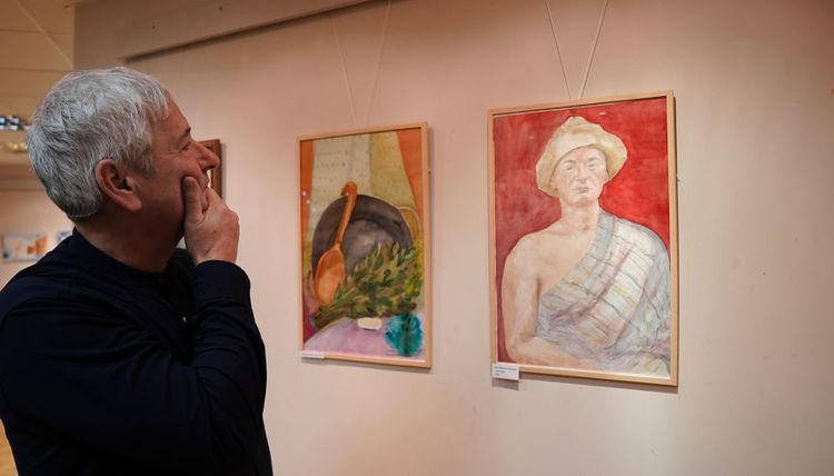 В библиотечной галерее открылась выставка о бане, созданная участниками студии “Моим путём” (видео)