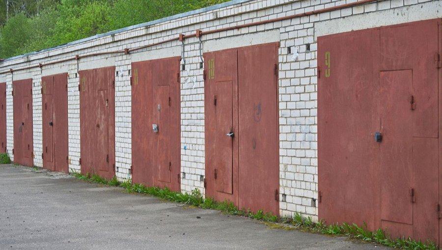 Pranešimas garažų kooperatyvo „Statybininkas“ nariams ir garažų savininkams - Visagine