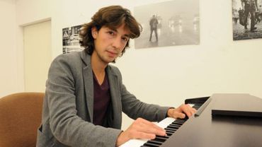 Žinomo pianisto Viktoro Paukštelio solinė programa antrą kartą pristatoma Visagine