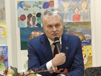 Г. Науседа отрицает слухи о ДГБ: я был скромным экономистом - Литва и страны Балтии