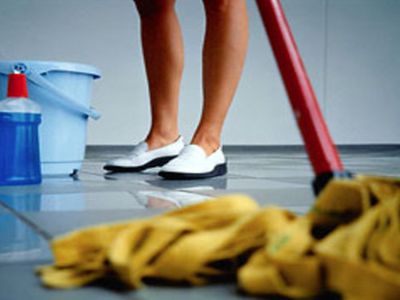 В Италии уборщица выбросила в мусор современное искусство, приняв его за мусор - Культурные и спортивные мероприятия