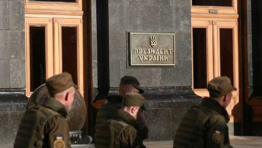 Более 70 человек подали документы в ЦИК Украины для регистрации кандидатом в президенты - В Мире