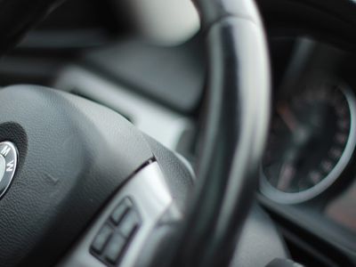 Владельцев авто в Литве ждет еще один налог - платить придется раз в год - Литва и страны Балтии