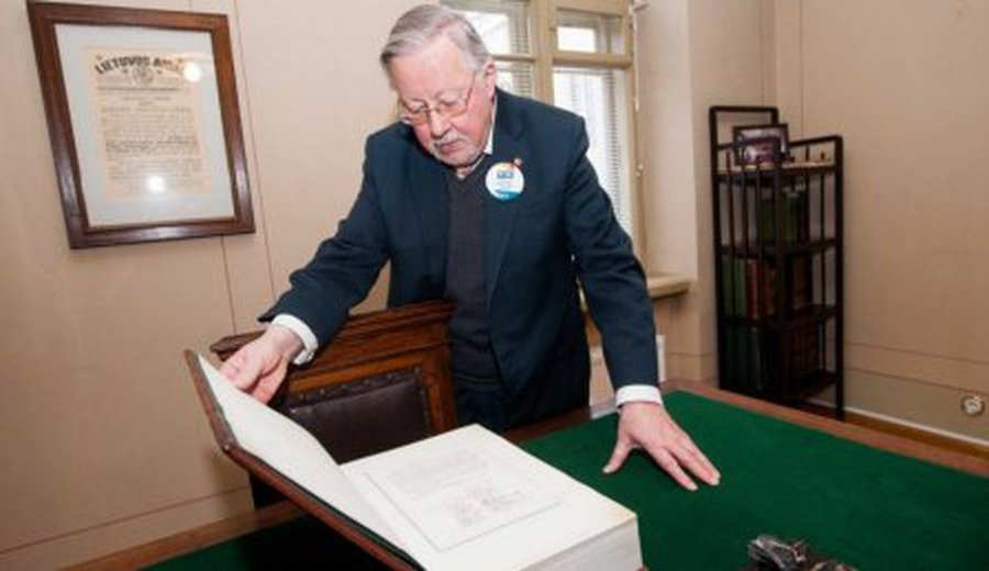 Ландсбергис: Акт 16 февраля подписали не только крестьяне

 - Литва и страны Балтии