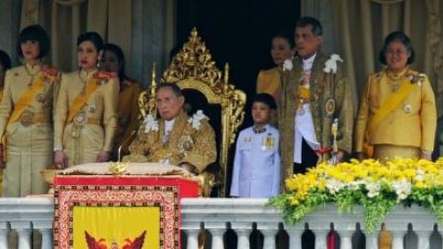 Таиланд: за оскорбление монархии редактор сел на 10 лет - В Мире