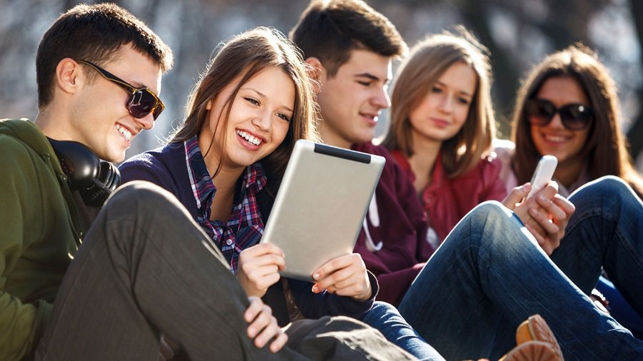 Опрос: молодые жители Литвы надеются на увеличение зарплат в несколько раз - Мир молодежи