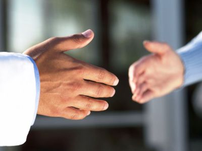 Предприниматели призывают молодежь не эмигрировать, а создавать бизнес - Литва и страны Балтии