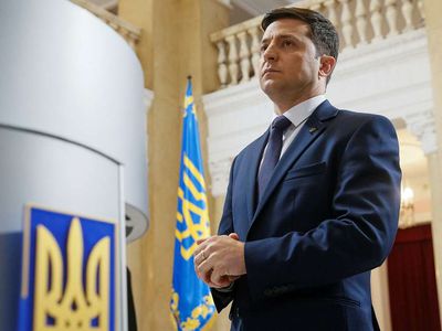 Первые данные ЦИК. Зеленский вышел в лидеры президентской гонки - В Мире