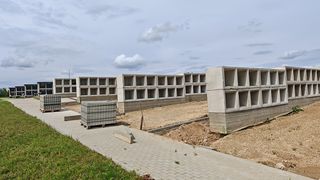 Почему в Висагинасе до сих пор не завершено строительство нового колумбария?
