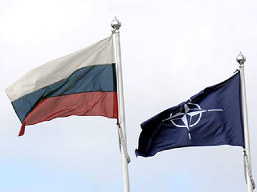 Newsweek: НАТО следует взять в свой состав Россию - В Мире