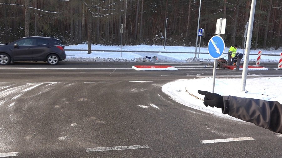 Мэр Висагинаса согласен с замечаниями жителей по поводу островков безопасности (видео) - В Висагинасе