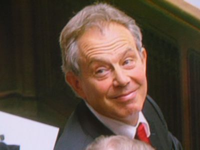 
В Дублине арестованы трое демонстрантов, закидавших Тони Блэра яйцами
 - Происшествия и криминал