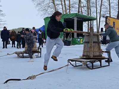 «Тяни корюшку» -  главный зимний праздник в Палуше, внесенный в список культурного наследия Литвы (видео) - Культурные и спортивные мероприятия