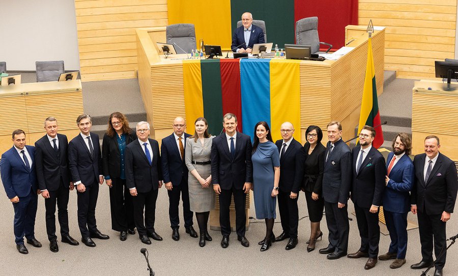 Кабинет министров 19-го правительства Литвы принял присягу - Литва и страны Балтии