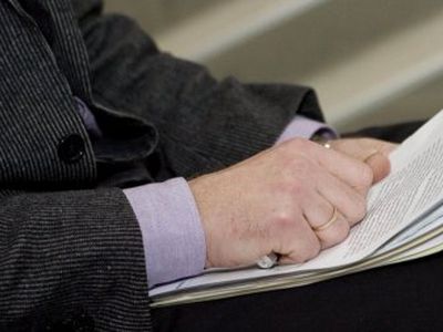 Работодатели бросились переписывать договоры  - Литва и страны Балтии