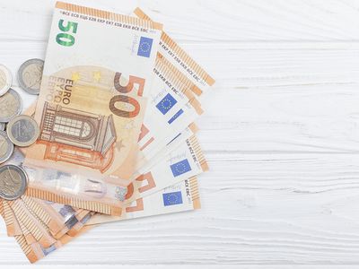 Социальные выплаты в Литве: графики переводов в июне - Литва и страны Балтии