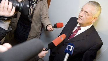 Buvusiam Lietuvos banko vadovui siūloma pora metų kalėjimo ir veik 20 tūkst. Lt bauda
