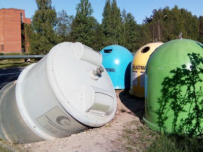 «Письма в редакцию».  Нужен ли контейнер для бытовых отходов дому Тайкос, 88? - В Висагинасе