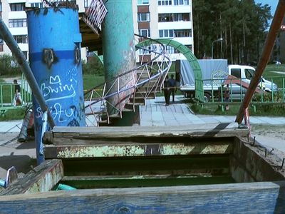 Демонтированы опасные для детей горки - В Висагинасе