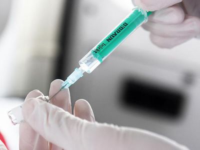 Медики приглашают пациентов сделать прививку от энцефалита - В Висагинасе