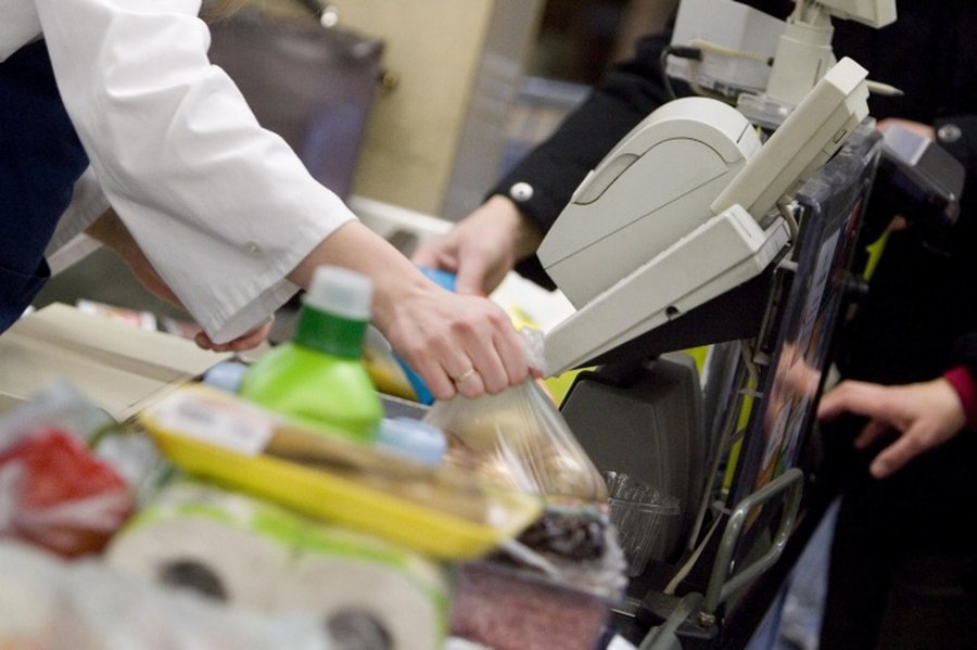 Кассирша: и в Литве можно жить                                  - Литва и страны Балтии