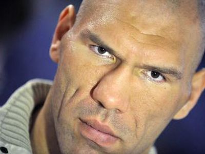 Валуев отбил у бездомных чувство голода - Хобби, отдых и развлечения