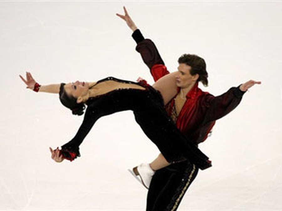 У российской фигуристки порвалось платье во время выступления - Культурные и спортивные мероприятия