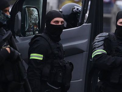 В Минске в районе станции метро "Пушкинская" слышны взрывы - В Мире