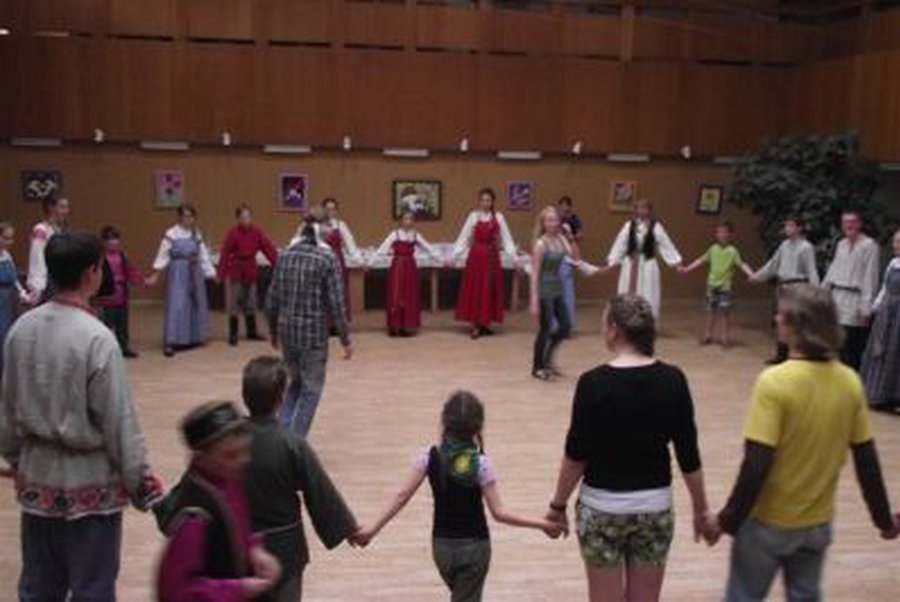 Vaikų ir jaunimo folkloro festivalis-seminaras „Sauliūtė tekėjo“ - Visagine