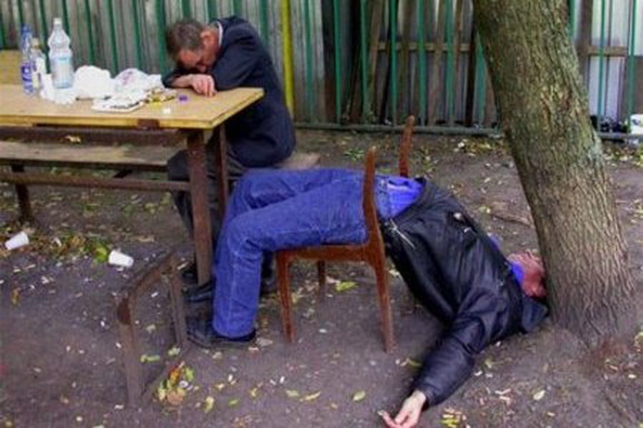 От алкоголизма будет кодировать мэрия                                 - Литва и страны Балтии