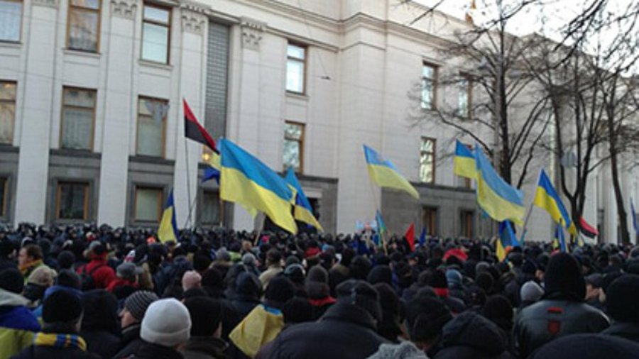 «Беркут» оцепил Верховную Раду - В Мире