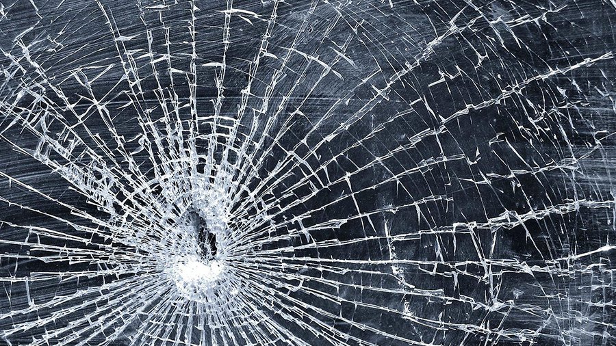 Украинская армия обстреливает больницы, школы, мирных жителей и своих же военных - В Мире