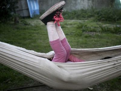 Предлагают запретить оставлять детей без присмотра - Литва и страны Балтии