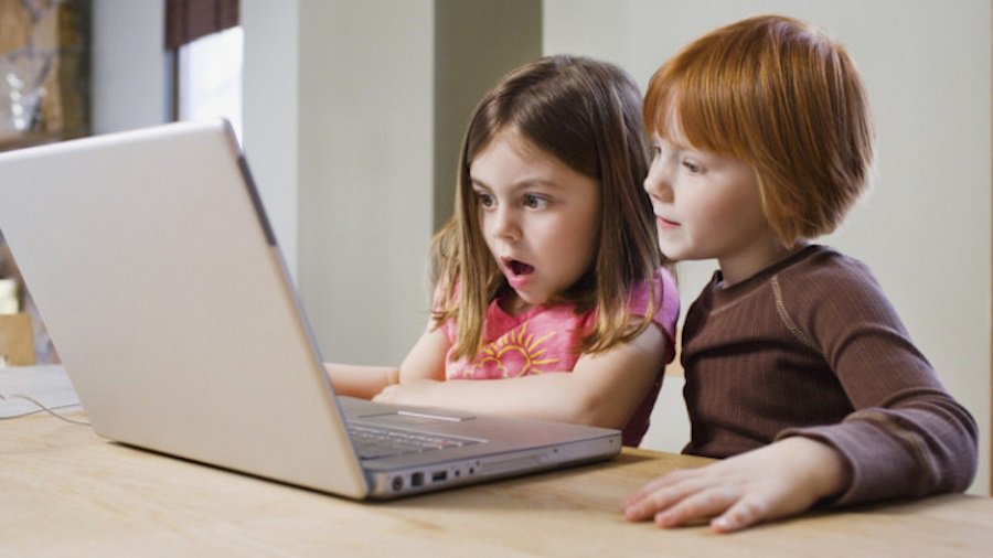 Правительство вносит в Сейм предложение отказаться от нормы, запрещающей несовершеннолетним говорить о ЛГБТ - Литва и страны Балтии