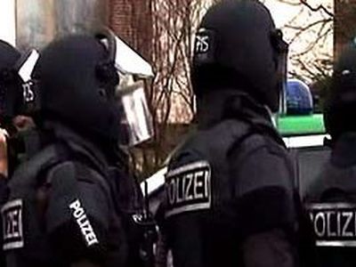 В школе убиты 10 человек - В Мире