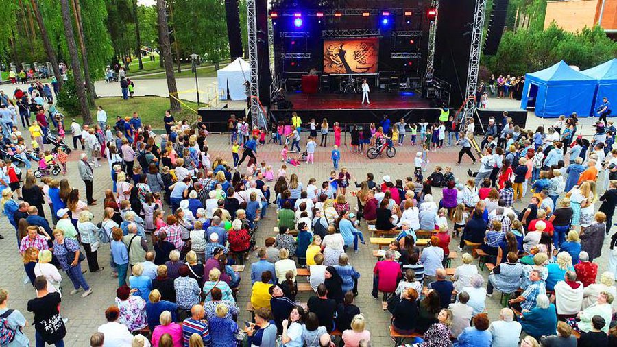 Прямая трансляция с площади Сантарвес (запись) - В Висагинасе