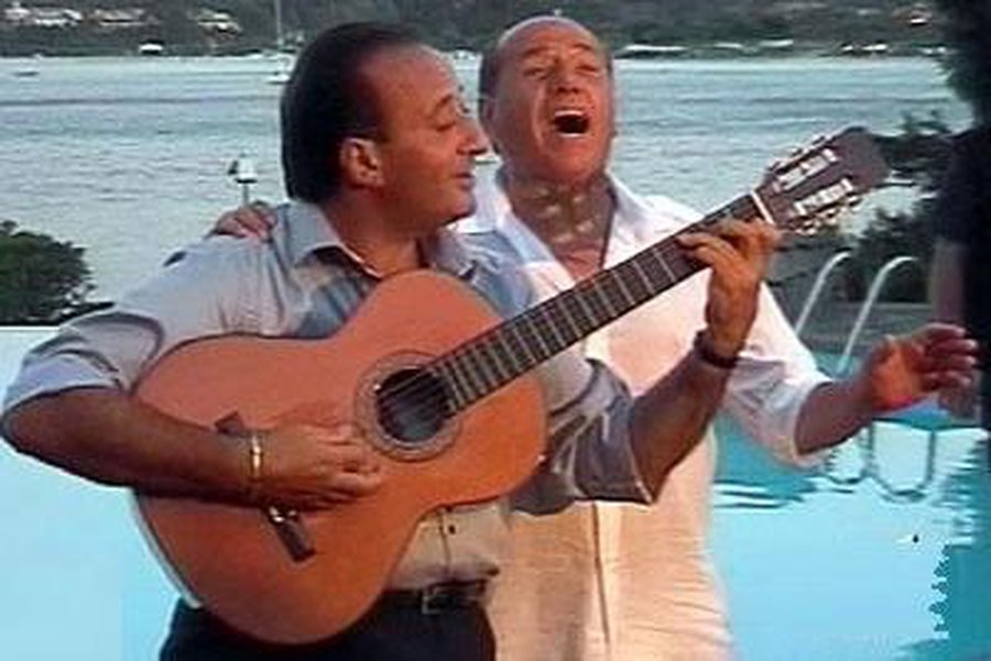 Сильвио Берлускони выпустит диск с песнями
                                 - Культурные и спортивные мероприятия