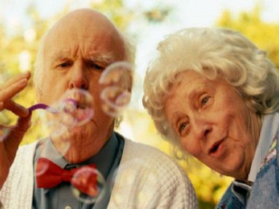 В календаре появился день, посвященный бабушкам и дедушкам - Литва и страны Балтии