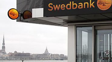 Swedbank в Латвии потерял из-за паники 250 миллионов евро                                                                                             