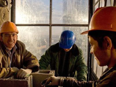 Британские работодатели: гастарбайтеры усердны, а местные работники ленивы - В Мире