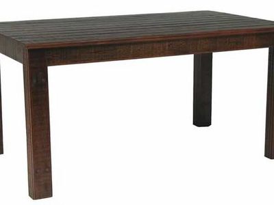 Укрываясь от полиции, поляк притворился обеденным столом - Хобби, отдых и развлечения