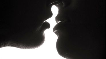Итальянцы признаны лучшими в мире мастерами поцелуя                                