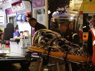 СМИ: шесть человек погибли при давке в итальянском ночном клубе - В Мире