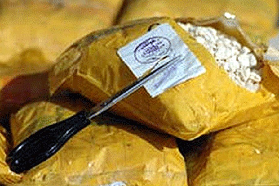 В Италии генерал антинаркотической полиции осужден за организацию наркотрафика
 - Происшествия и криминал