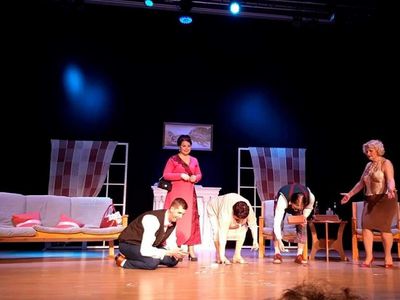 Очень смешные «Смешные деньги» - Культурные и спортивные мероприятия