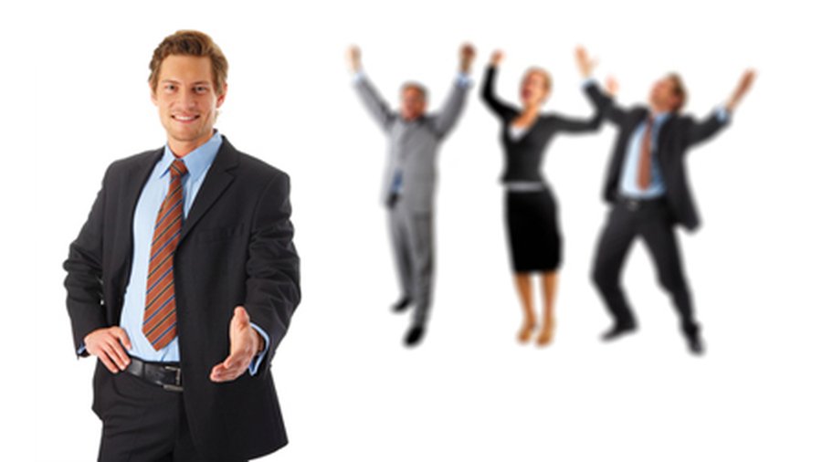 Работодатели молятся, чтобы люди выбрали работу вместо пособий - Литва и страны Балтии