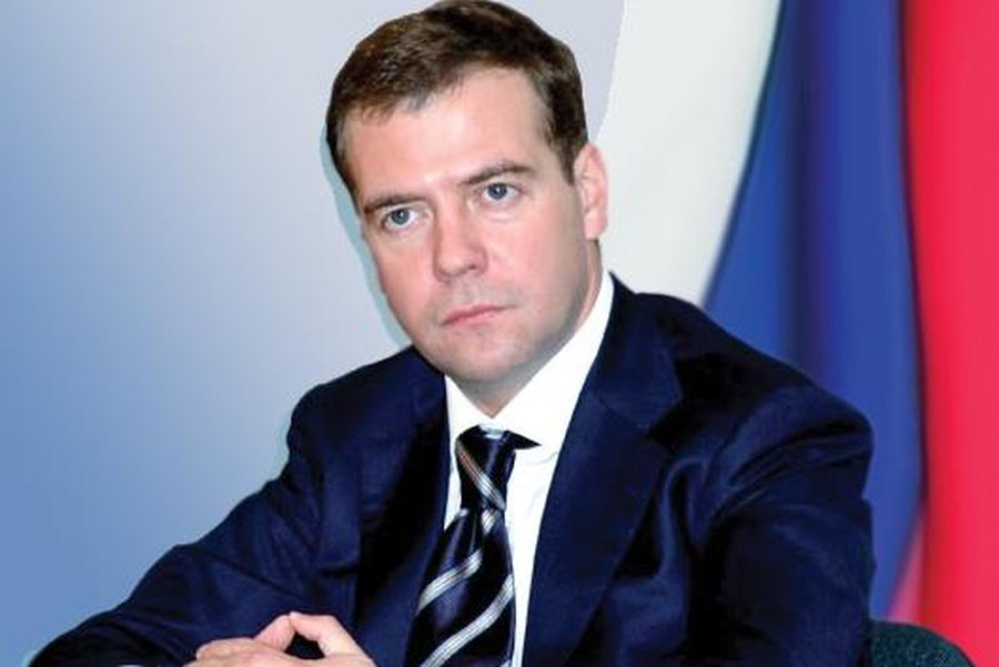 Медведев договорился о создании в Абхазии российской военной базы и пообещал Саакашвили возмездие - В Мире